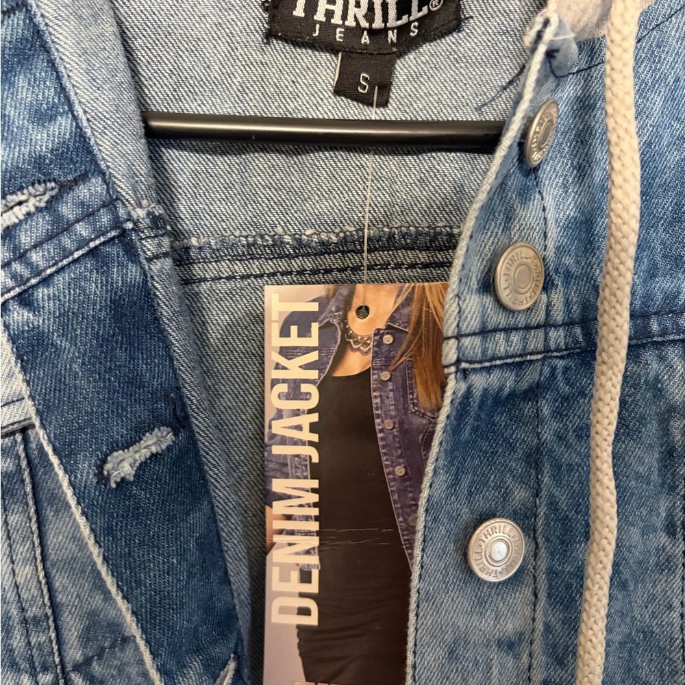 Thrill Blue Denim Jacket with Gray Sleeves and Patches - Picture 5 of 6